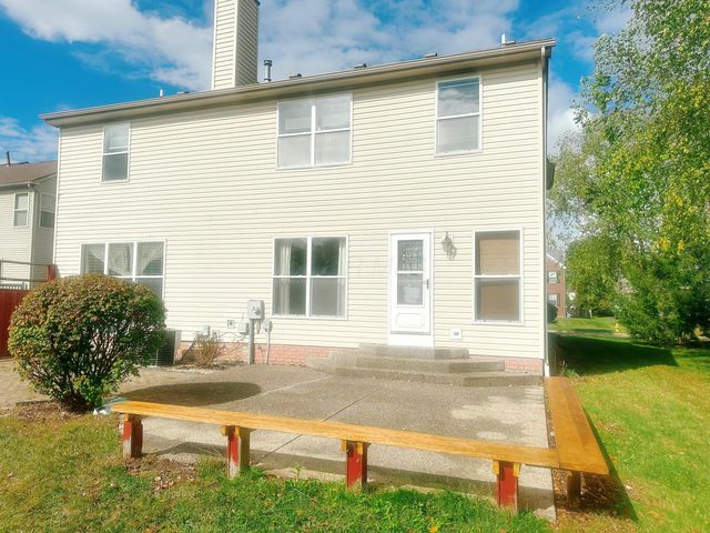 7568 Park Bend Court, Westerville, OH 43082