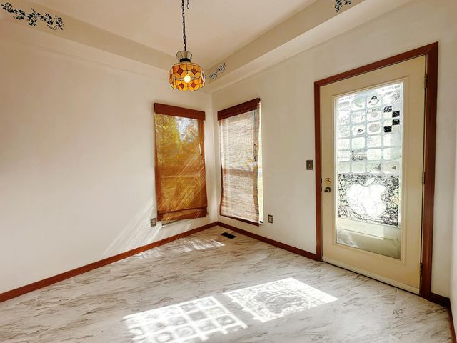 7568 Park Bend Court, Westerville, OH 43082