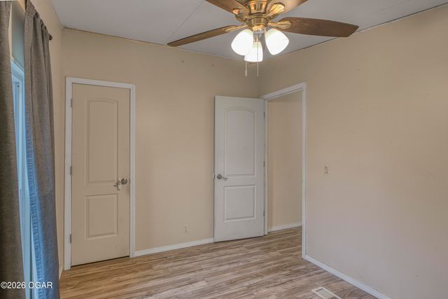 12061 Crow Road, Seneca, MO 64865