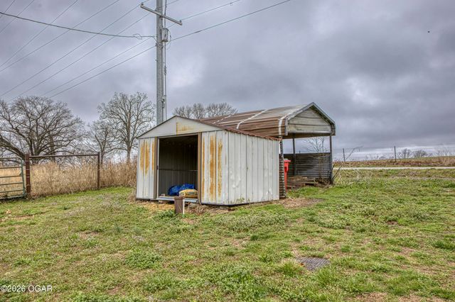 12061 Crow Road, Seneca, MO 64865