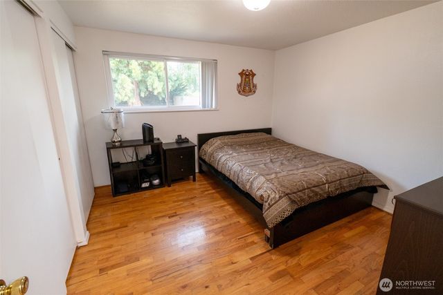 10609 SE 232nd Street, Kent, WA 98031