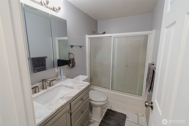 10609 SE 232nd Street, Kent, WA 98031