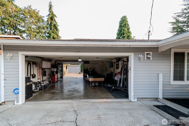 10609 SE 232nd Street, Kent, WA 98031