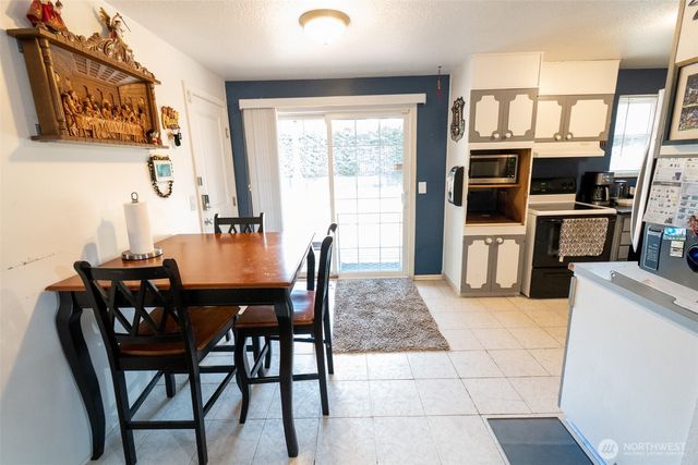 10609 SE 232nd Street, Kent, WA 98031