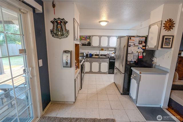 10609 SE 232nd Street, Kent, WA 98031