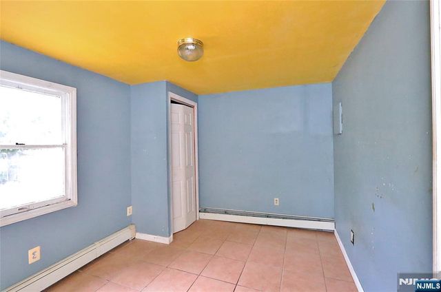 122 Dawes Highway, Pompton Lakes, NJ 07442
