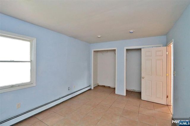 122 Dawes Highway, Pompton Lakes, NJ 07442