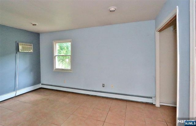 122 Dawes Highway, Pompton Lakes, NJ 07442