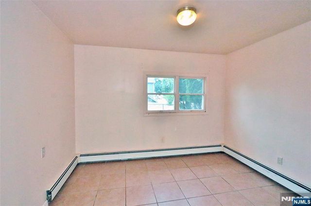 122 Dawes Highway, Pompton Lakes, NJ 07442