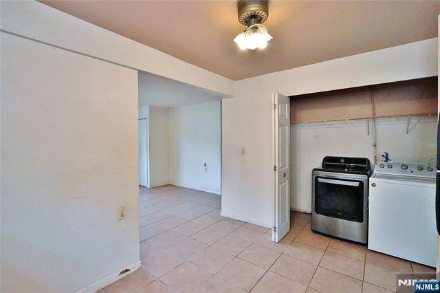 122 Dawes Highway, Pompton Lakes, NJ 07442