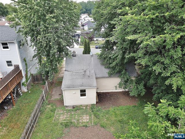 122 Dawes Highway, Pompton Lakes, NJ 07442