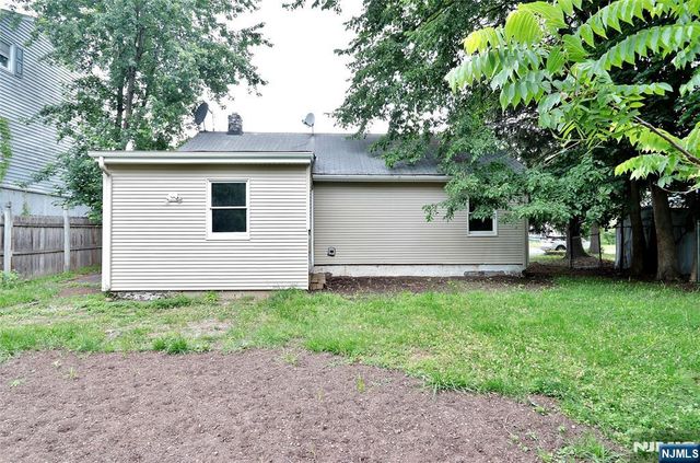 122 Dawes Highway, Pompton Lakes, NJ 07442