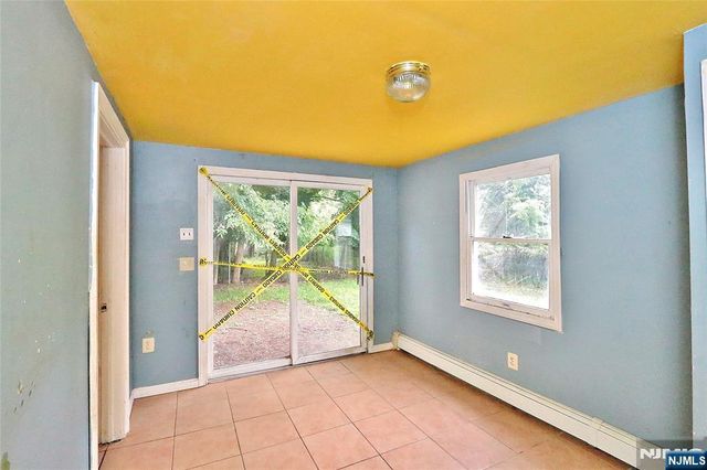 122 Dawes Highway, Pompton Lakes, NJ 07442