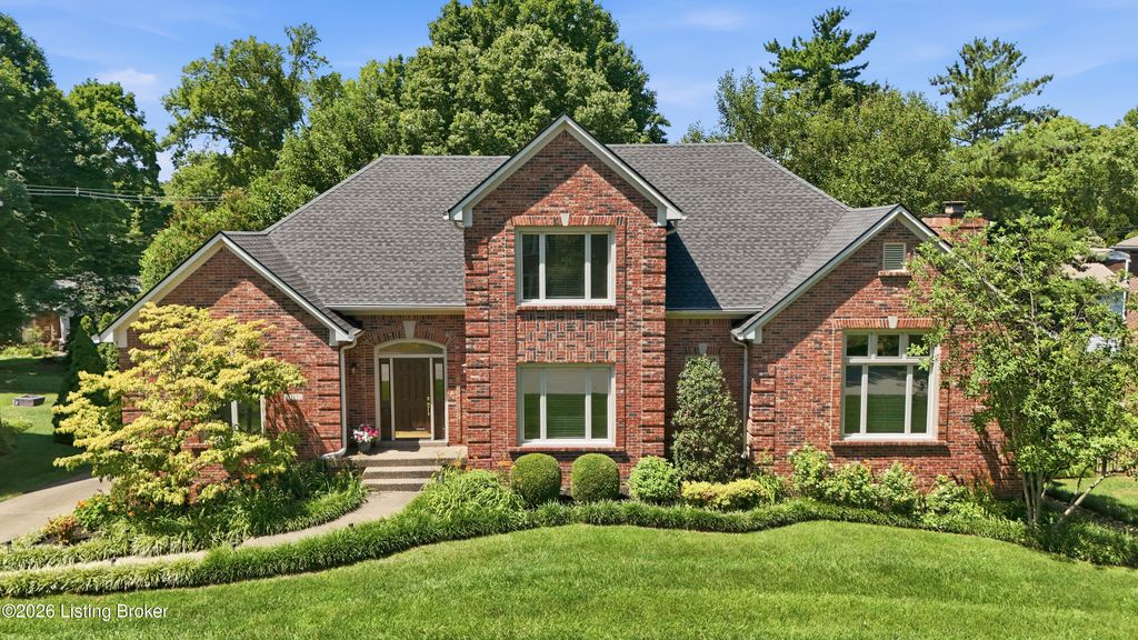 1112 Bentwood Place Ct, Louisville, KY 40207