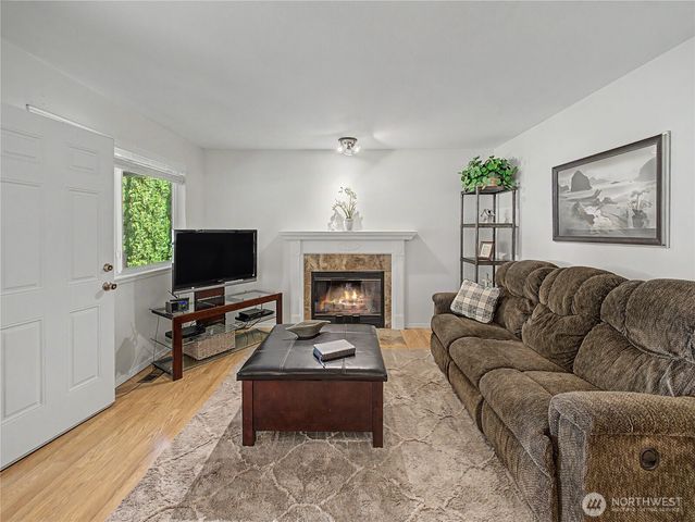 11004 209th Avenue E, Bonney Lake, WA 98391