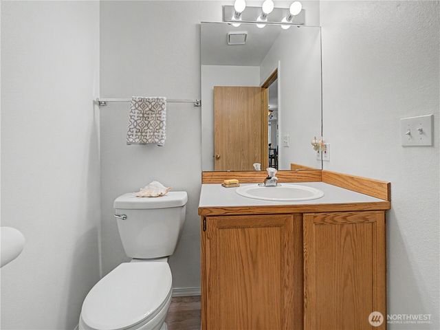11004 209th Avenue E, Bonney Lake, WA 98391