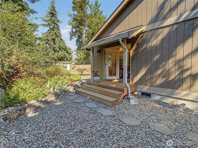 11004 209th Avenue E, Bonney Lake, WA 98391