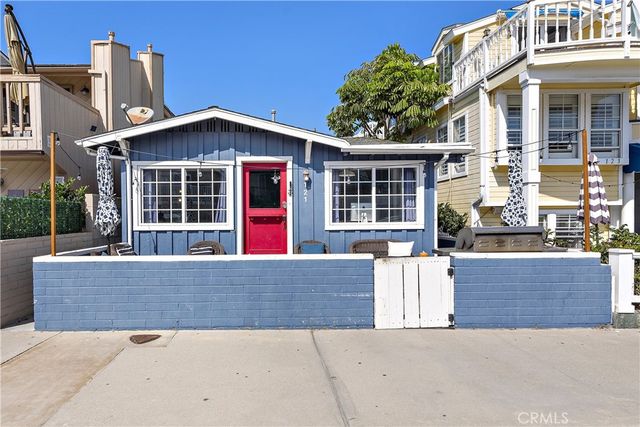 121 30th Street, Newport Beach, CA 92663