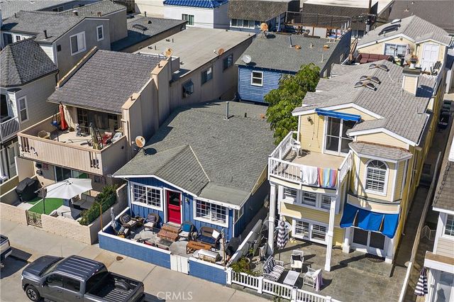 121 30th Street, Newport Beach, CA 92663