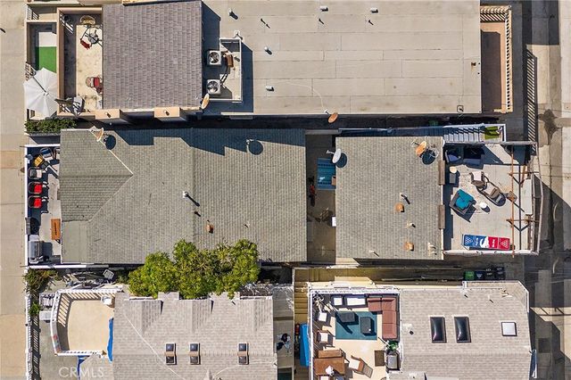 121 30th Street, Newport Beach, CA 92663