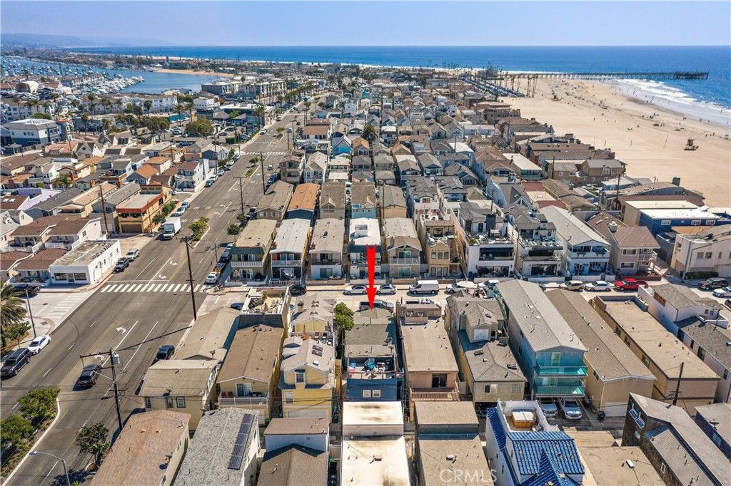 Image 37 of property listing at 121 30th Street, Newport Beach, CA 92663