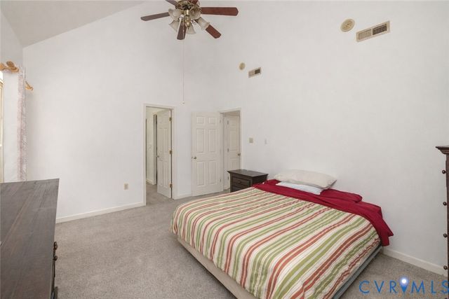 10 Rhodes Ln, Cartersville, VA 23027