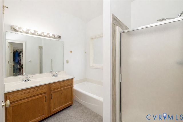 10 Rhodes Ln, Cartersville, VA 23027