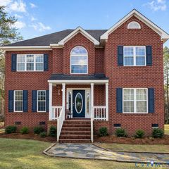 10 Rhodes Ln, Cartersville, VA 23027