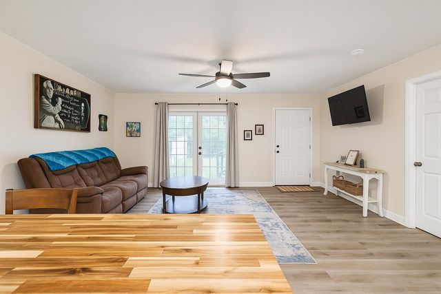 339 Flatwoods School Rd, Linden, TN 37096