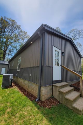 339 Flatwoods School Rd, Linden, TN 37096