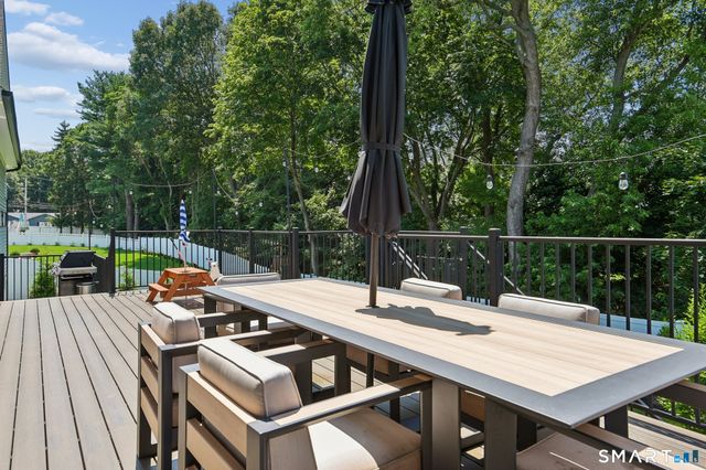 5 Highland Court, Milford, CT 06461