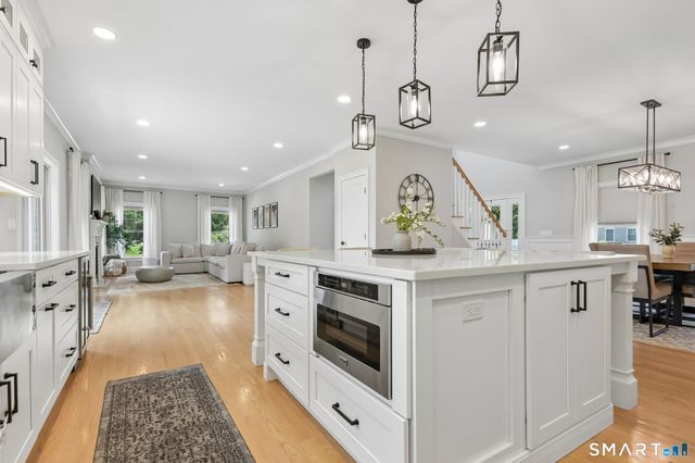 5 Highland Court, Milford, CT 06461