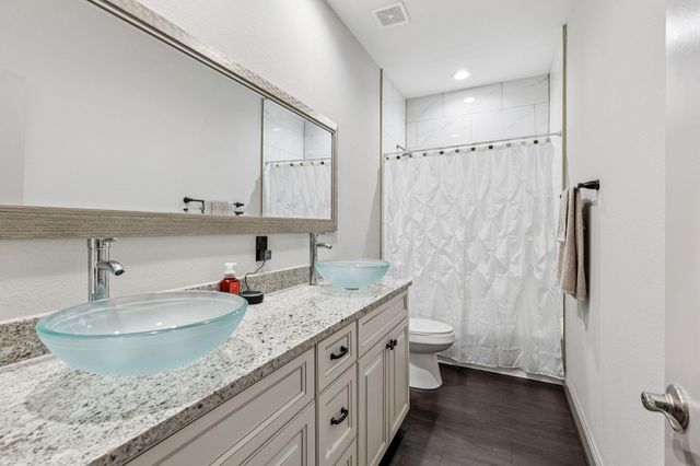 1819 Black Bear Drive, Houston, TX 77532