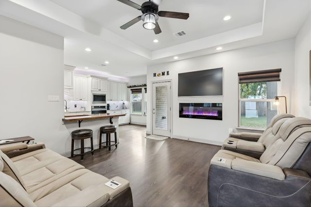 1819 Black Bear Drive, Houston, TX 77532