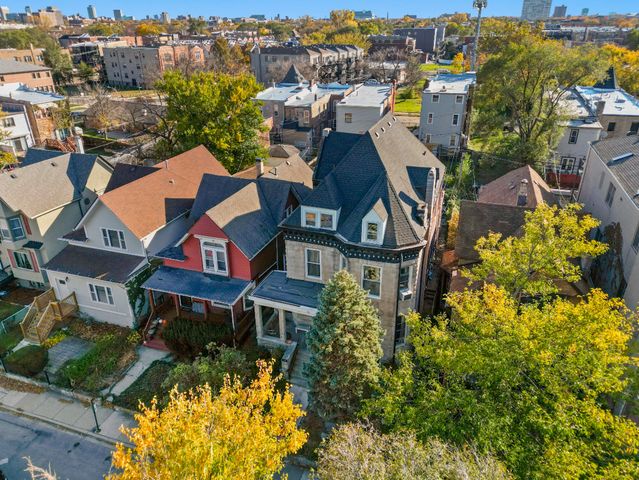 441 E 42nd Street, Chicago, IL 60653