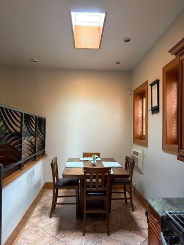 441 E 42nd Street, Chicago, IL 60653