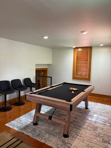 441 E 42nd Street, Chicago, IL 60653