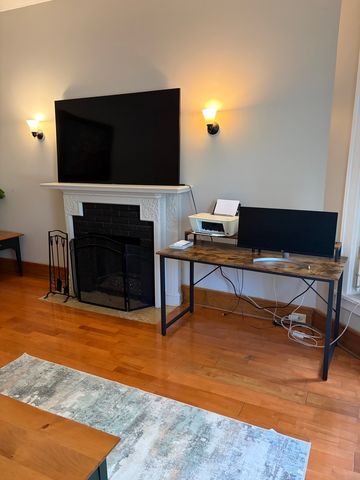 441 E 42nd Street, Chicago, IL 60653