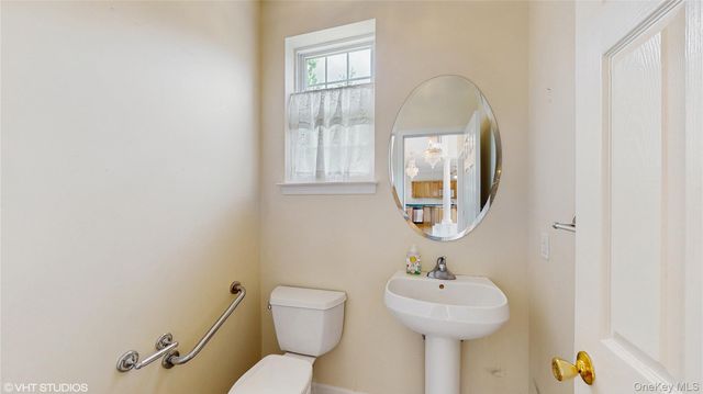 3 Caledonia Circle, Highland Mills, NY 10930