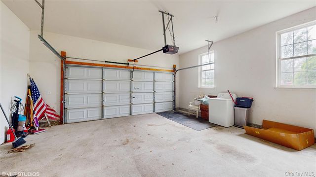 3 Caledonia Circle, Highland Mills, NY 10930