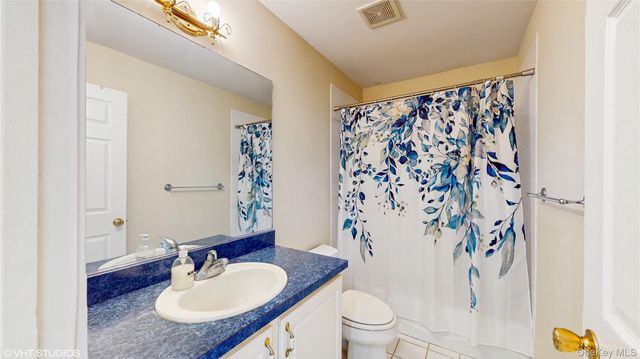 3 Caledonia Circle, Highland Mills, NY 10930