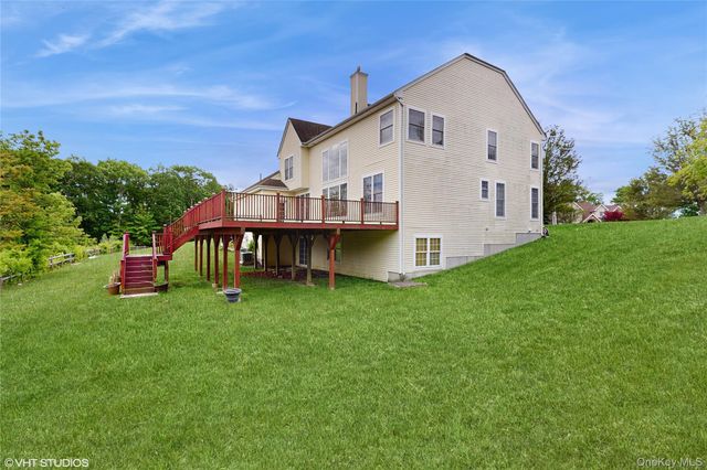 3 Caledonia Circle, Highland Mills, NY 10930