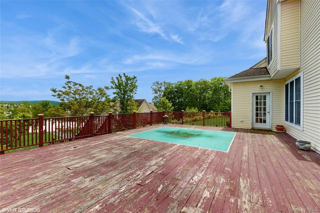 3 Caledonia Circle, Highland Mills, NY 10930