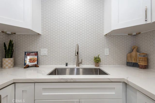 3139 E Chapman 5A, Orange, CA 92869