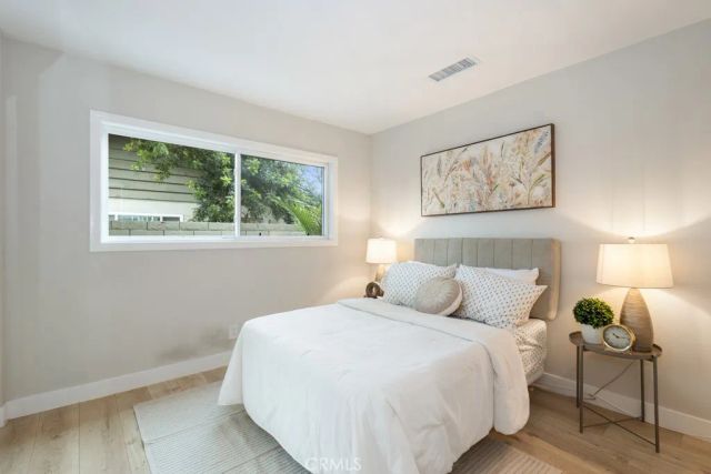 3139 E Chapman 5A, Orange, CA 92869