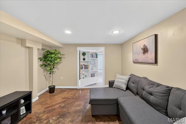 2331 Patton Avenue, St Louis, MO 63144