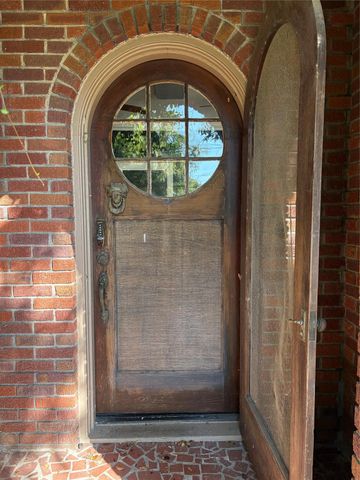 2444 Broadway Street, Beaumont, TX 77702