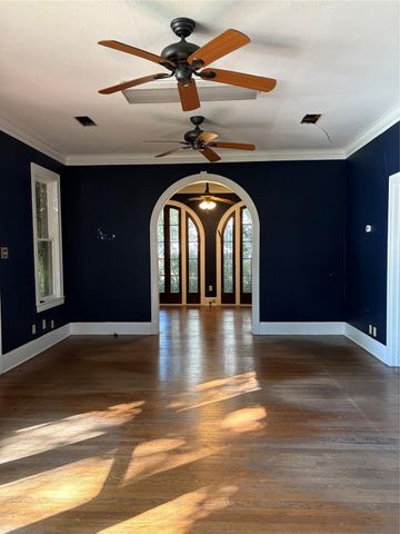 2444 Broadway Street, Beaumont, TX 77702