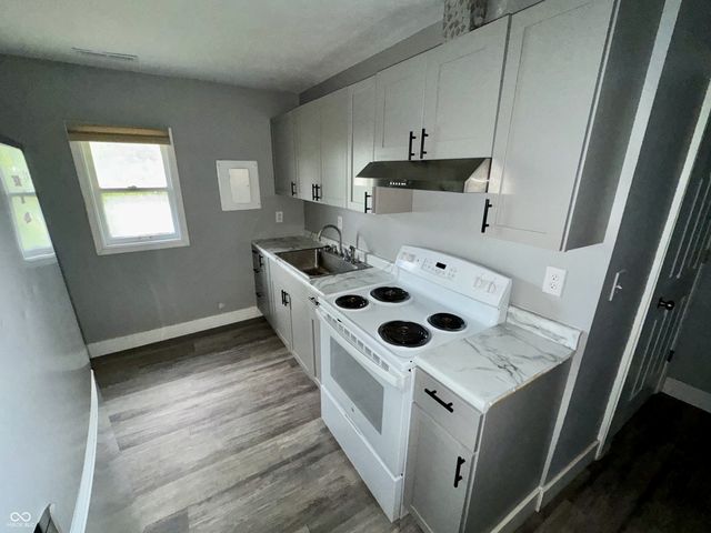 27 Parkview Avenue, Indianapolis, IN 46201