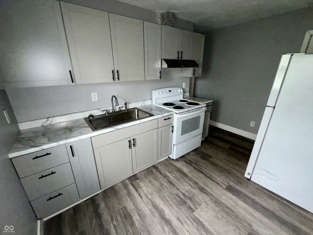 27 Parkview Avenue, Indianapolis, IN 46201